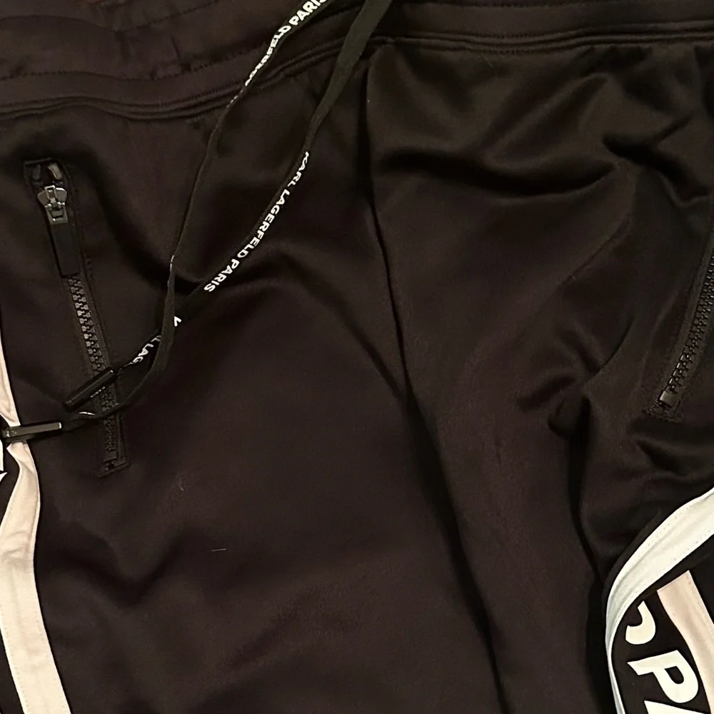 Like New! $110 Karl Lagerfeld Paris Black Joggers with White Stripes sz L - Picture 6 of 15